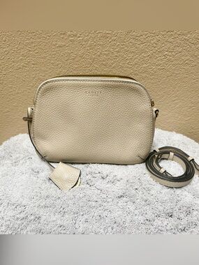Radley London Dukes Place Small Ziptop Crossbody Bag in Cream
